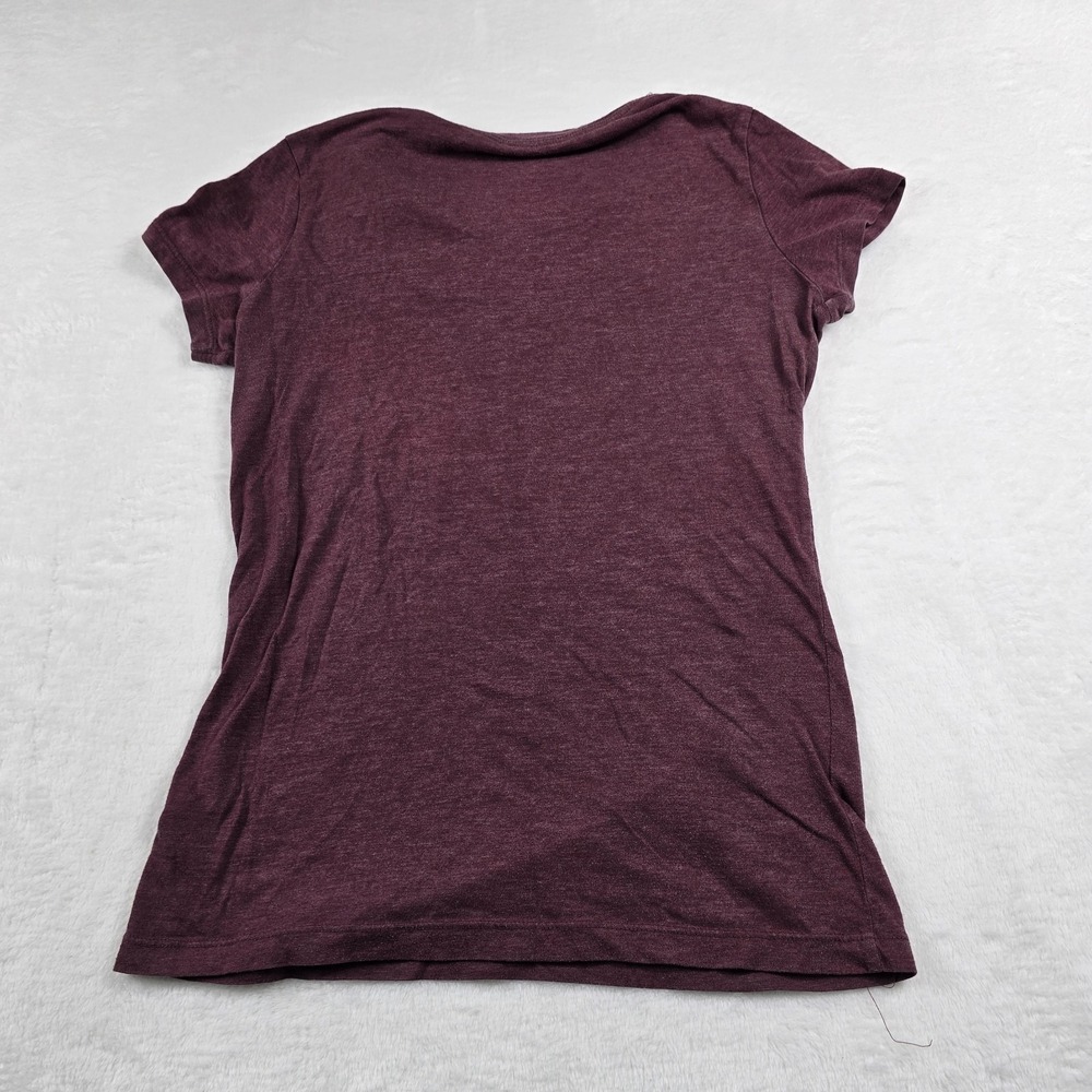 Aeropostale Women's T Shirt Burgundy Graphic Print Size Medium Athletic Division - Picture 11 of 11